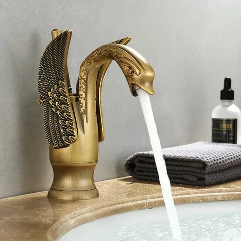 Robinet lavabo doré – Forme cygne élégant en laiton massif