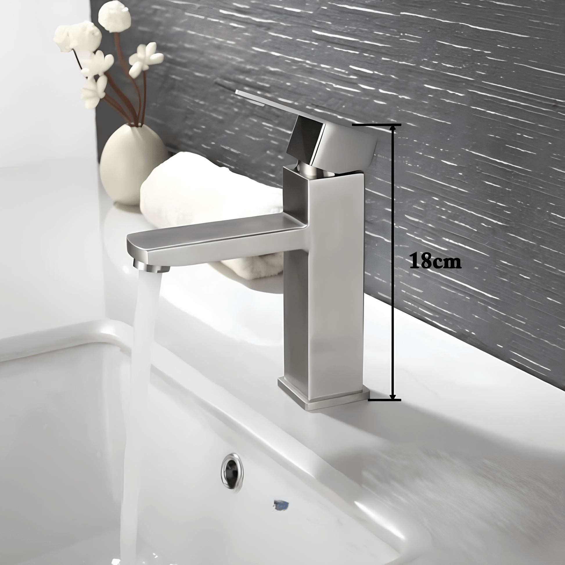 Robinet lavabo inox brossé DQOK – Monocommande élégante